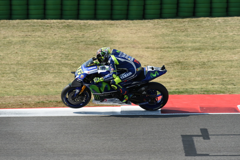 5K, helmet, mode of transportation, land vehicle, motor racing track, track, sport, sports race, sunlight, motogp, competition, person, road, rossi, speed