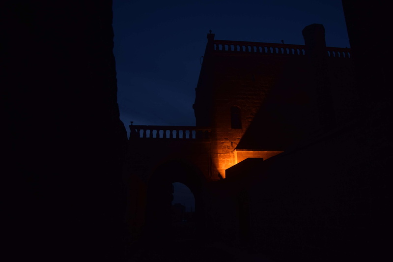 railing, kurdistan, dark, building, sky, nature, illuminated, nikon, architecture, midyat, night, fire, orange color, built structure, outdoors, mardin