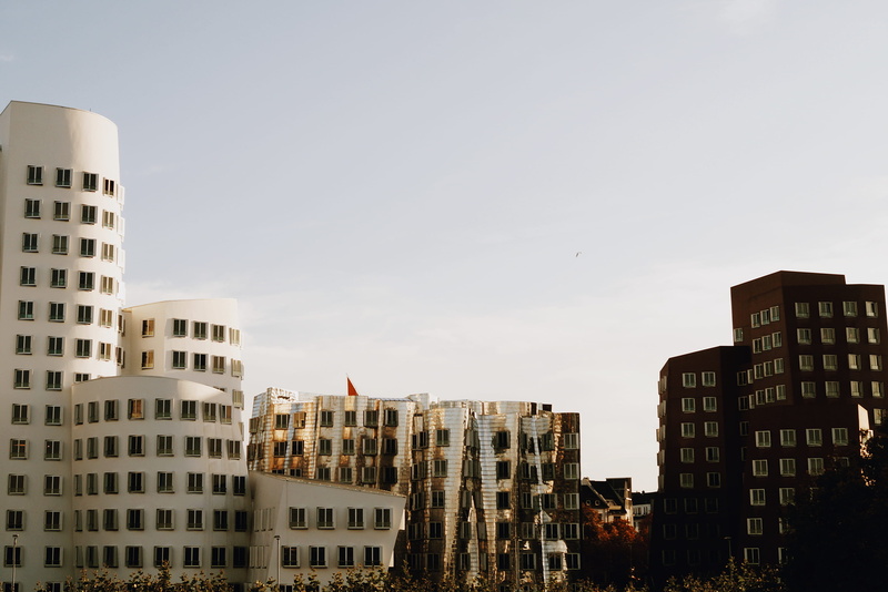 spring, rhine, nature, rhein, copy space, architecture, window, no people, summer, city life, cloud - sky, building exterior, tall - high, düsseldorf, gehry buildings