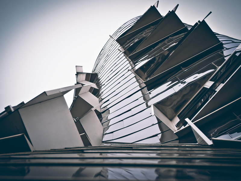 water, 4K, gehry buildings, architecture, low angle view, metal, day, nature, built structure, urban, sunlight, city, düsseldorf, building exterior, skyscraper
