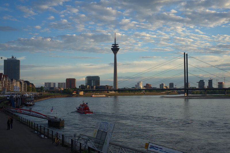 skyscraper, built structure, abendstimmung, tourism, tv tower, river, no people, financial district, germany, rhine river, city, cloud - sky, landmark