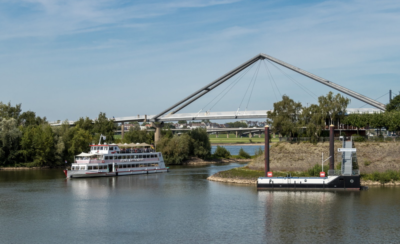 boot, no people, mode of transportation, outdoors, sky, building exterior, day, 5K, nature, düsseldorf, architecture, ship, built structure, water, plant