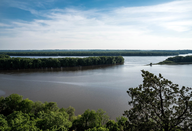 river, land, landscape, public domain, summer, wide, forest, 5K, "mississippi palisades state park", outdoors, cloud - sky, water, tree, horizon, illinois