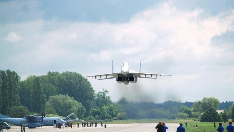 BBC, The MiG-29, Russia, fighter, military, 1080P, the airfield, the plane, span, low