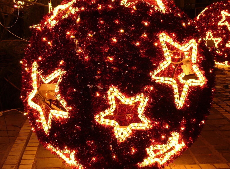 yellow, christmas Lights, light, glowing, heat - Temperature, cultures, garland, stars, fire - Natural Phenomenon, decoration, bauble, red, bright, candle