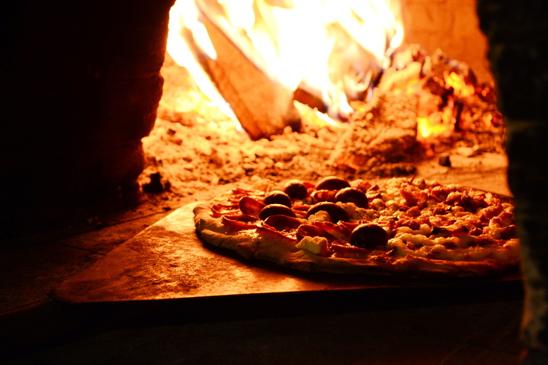 flame, close, rock, close-up, warmly, dark, bonfire, burn, wood, dawn, photo, nature, indoors, near, food, oven, blur, preparing food, wood - material