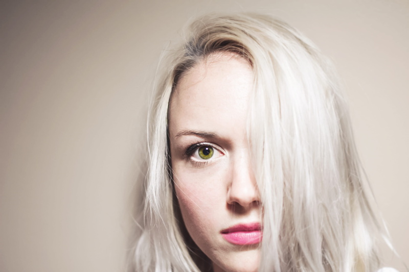 looking at camera, summer, women, hair, contemplation, green eye, adult, hairstyle, green eyes, beauty, body part, mood, woman, blonde, blond hair, beautiful woman