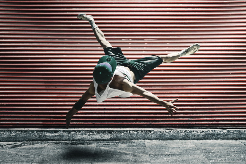 full length, performance, real people, day, man, pattern, balance, break, male, people, motion, iron, 4K, one person, dancer, corrugated iron, lifestyles