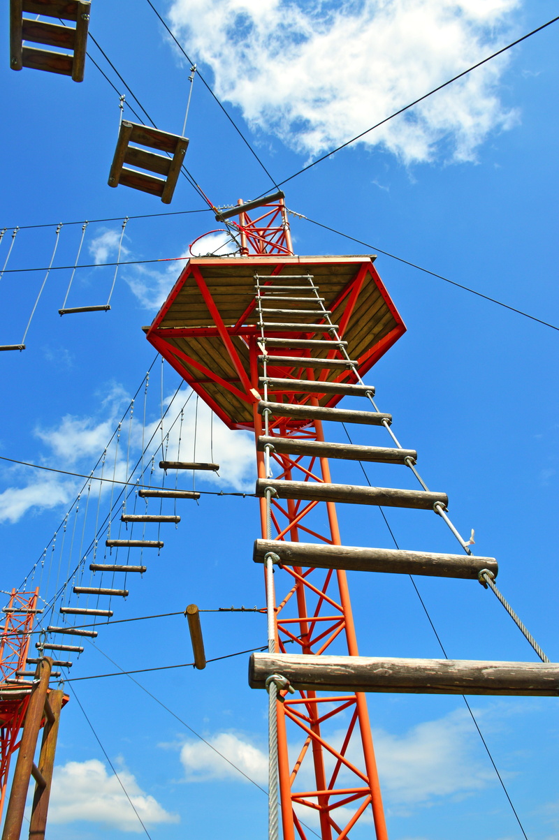 no people, 5K, skill, communication, architecture, low angle view, high in, outdoor, cloud - sky, cable, holding on, leisure, climb, built structure, electricity