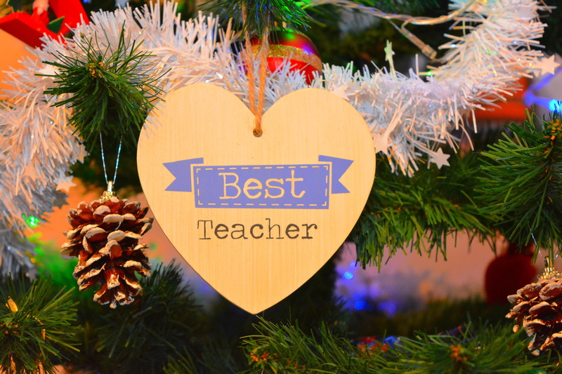 best teacher, christmas decoration, message, text, christmas tree, christmas ornament, ornament, communication, close-up, teacher, christmas, event, holiday