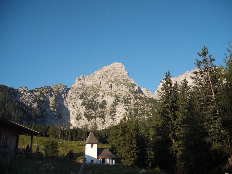 european Alps, mountains, architecture, 2K, clear sky, day, outdoors, mountain peak, mountain range, house, tranquility, sky, built structure, alpine hut