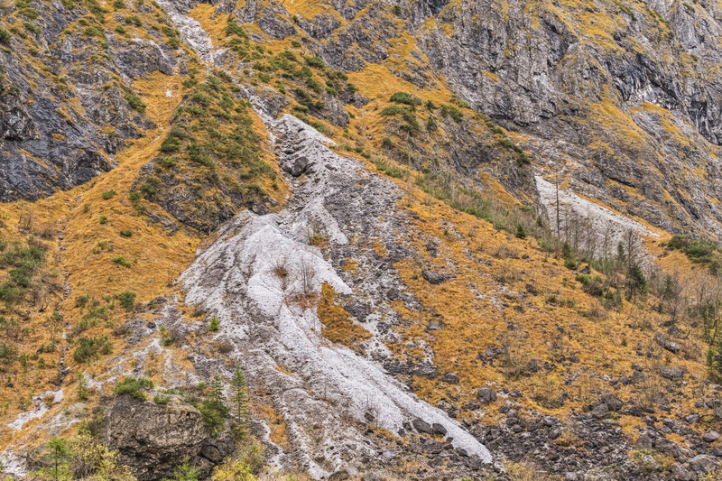 land, tranquil scene, non-urban scene, formation, day, rock, berchtesgaden alps, rocky mountains, flowing water, massif, stone, solid, nature, upper bavaria
