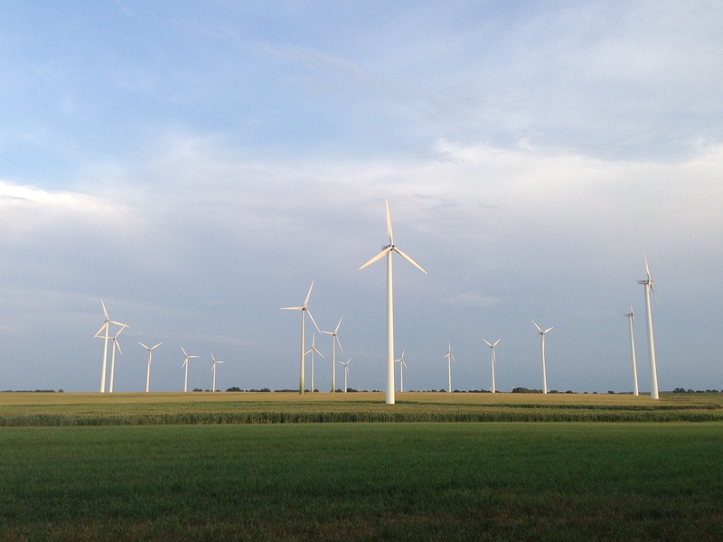 environment, pinwheel, wind turbine, land, wind power, power supply, energy, blue, day, 2K, environmental conservation, no people, nature, beauty in nature