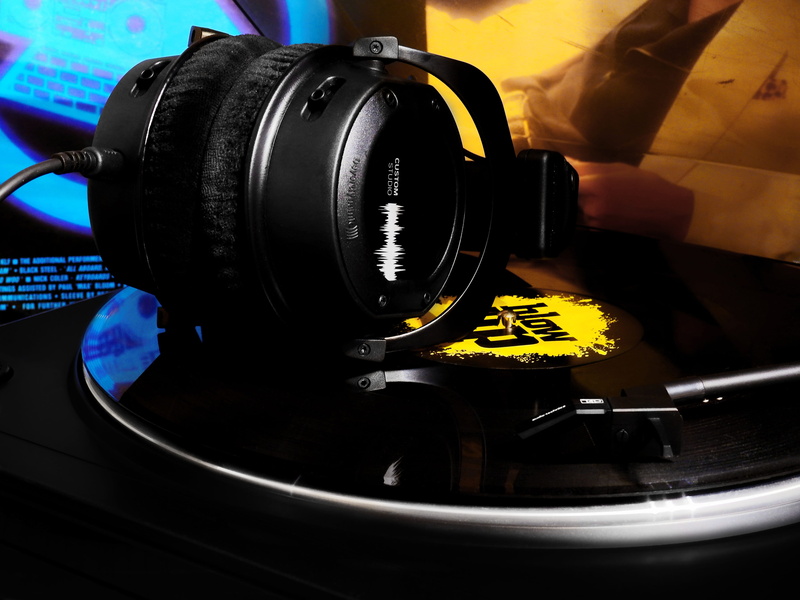 Headphones, Music, real people, technology, Sound, close-up, dj, machine part, 4K, arts culture and entertainment, control, Hifi, black color, studio