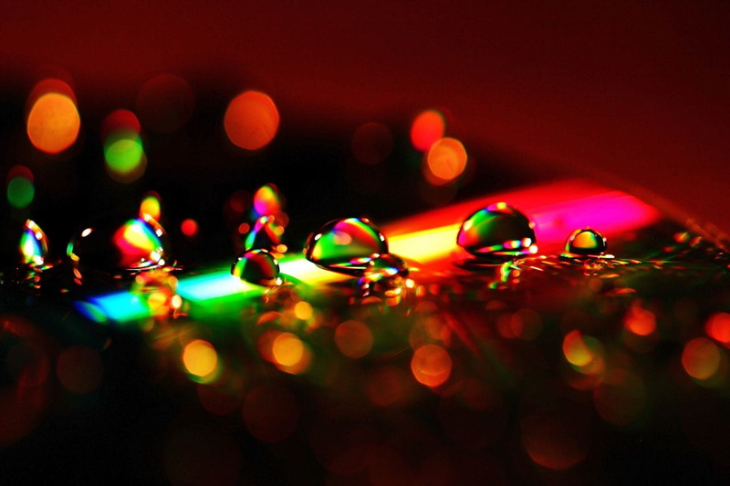 indoors, reflection, multi colored, red, defocused, motion, close-up, light, wireless technology, studio shot, technology, connection, fiber optic, night