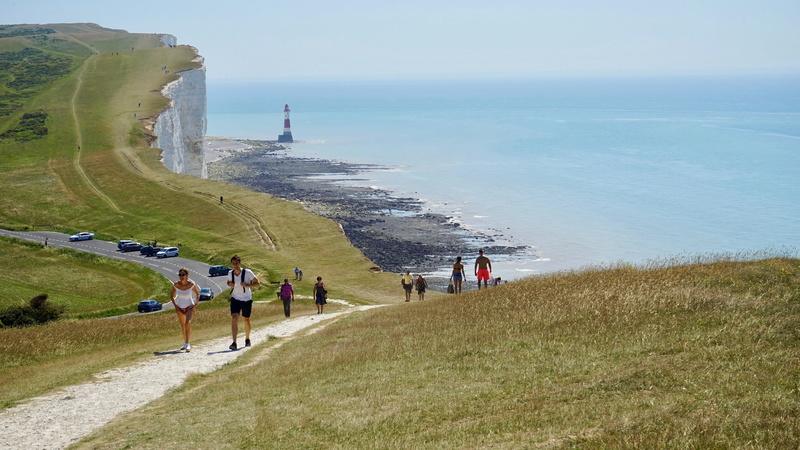 sun, travel, seascape, traveler, crowd, green, adult, tourism, view, coast, lighthouse, summer, white cliffs, photography, outdoor, beauty in nature, real people