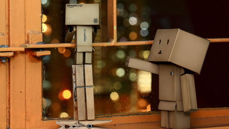 indoors, number, danboard, brown, lighting equipment, human, 1080P, technology, metal, box - Container, no People, close-up, steam, built structure, street