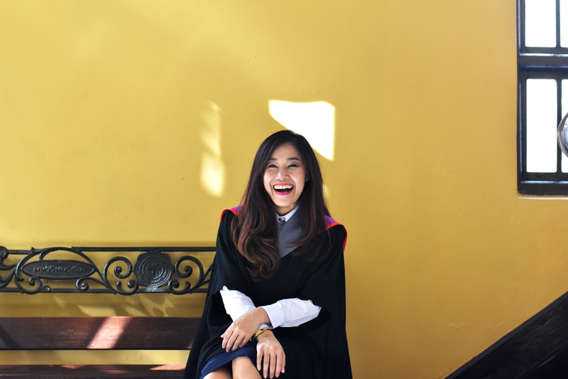 5K, wall, outdoors, happiness, graduated, wooden, yellow wall, waist up, student, happy, graduate, vintage, silpakorn university (wang tha phra campus)