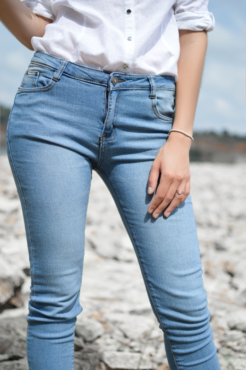 jean, jeans, 5K, trouser, human body part, fashion, shallow, woman, human limb, leisure activity, midsection, skinny jeans, one person, wearing, bracelet