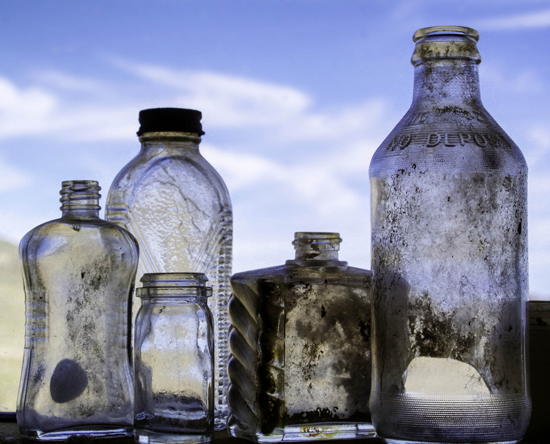 bottles, historical, antiques, drink, cool springs station, food, containers, nature, sky, bottle, kingman, refreshment, rt66, day, united states, no people