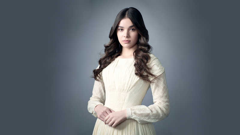 actress, dress, 4K, brunette, Hailee Steinfeld, closeup, gray background