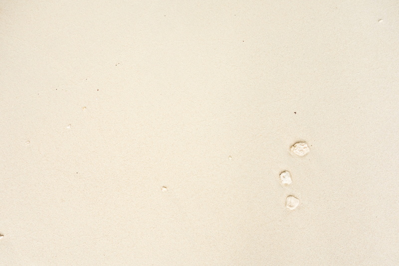 simplicity, minimalist, drop, close-up, flatlay, nature, no people, beach, wet, white color, sand, bubble, backgrounds, one colour, studio shot