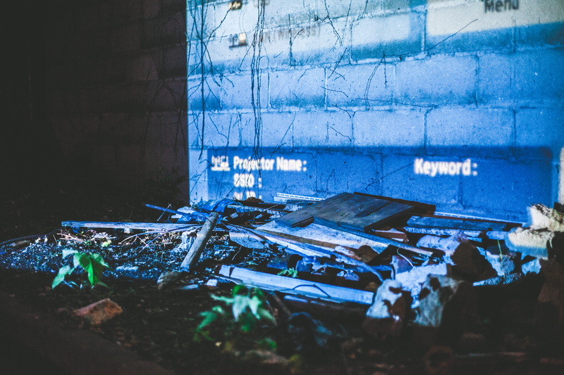 sign, apocalypse, ny, rubble, building exterior, rocks, text, decline, destroy, architecture, desolate, outdoors, no people, abandoned, york, built structure