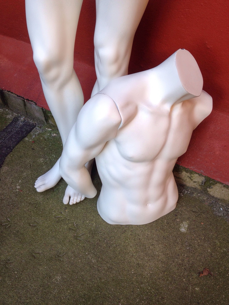 day, 2K, statue, close-up, mannequin, human representation, art and craft, upper body, one person, feet, human body part, sculpture, doll, real people