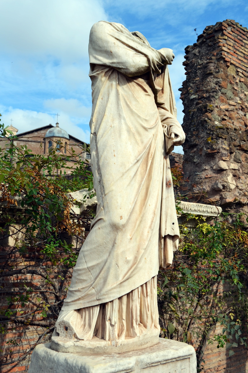 built structure, rome, spirituality, male likeness, human representation, craft, no people, italy, art and craft, stone material, belief, day, headless