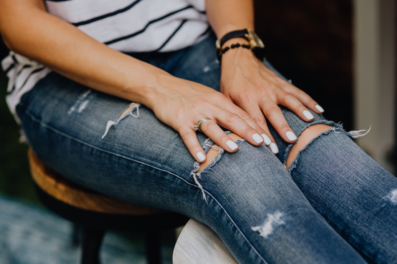close, midsection, nails, tan, hands, woman, t-shirt, lifestyles, legs, human body part, watch, blue, human leg, stripes, casual clothing, stylish, jewellery