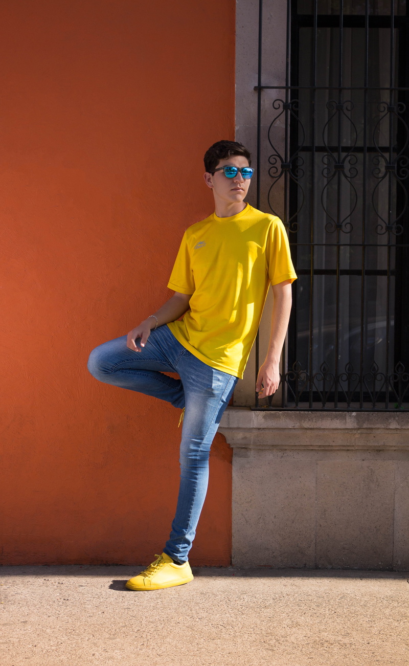 leisure activity, eyeglasses, young adult, casual, building exterior, crew, guy, young men, urban, real people, leaning, outfit, full length, blue, teenager