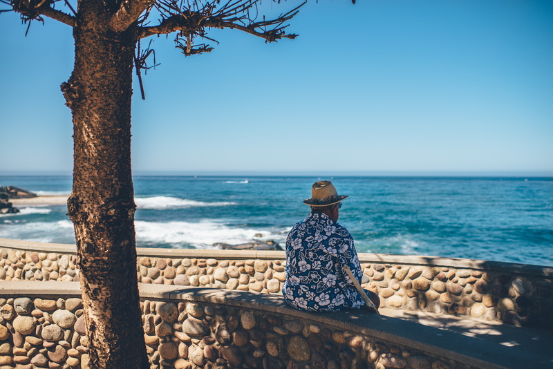 horizon over water, one woman only, shirt, land, print, beach, black, women, men, black and white, sky, outdoors, vacations, 5K, water, real people, coastline