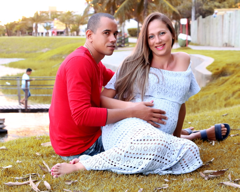 bonding, leisure activity, togetherness, emotion, future mother, young adult, real people, hairstyle, big belly, focus on foreground, marriage, casual clothing