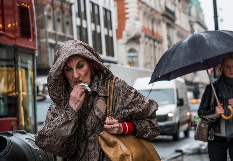 mid adult women, female, busy, street, city life, human, life, outdoors, white, building, umbrella, oxford street, warm clothing, rain, city street, automobile