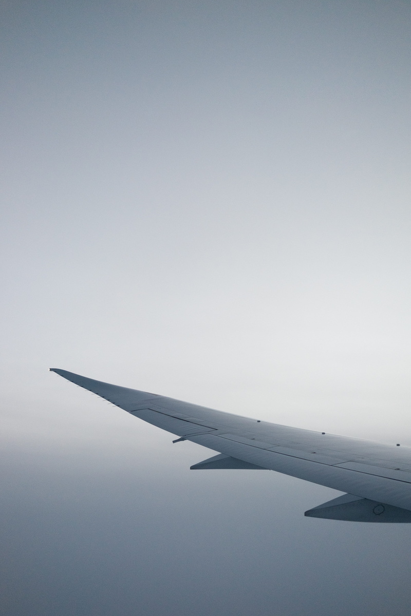 outdoors, mid-air, on the move, travel, transportation, copy space, clear sky, minimalist, white, beauty in nature, airline, flying, 4K, airplane, motion