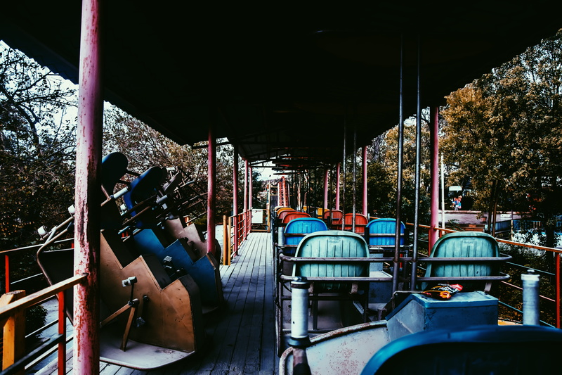 transportation, age, carousel, leisure activity, waiting, built structure, nature, old, aesthetics, 5K, men, chair, sitting, park, real people, soviet