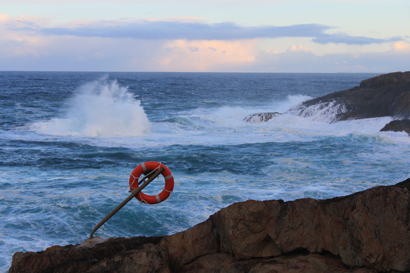 non-urban scene, rough, life saving ring, 5K, coast, sea, wave, powerful, ocean, scenics - nature, orange, horizon, land, beauty in nature, water, nature