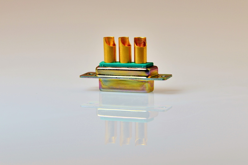 order, reflection, gilded, stack, gold contacts, electronics, group of objects, copy space, connector, choice, evaporated, two, 4K, studio shot, reprocessing