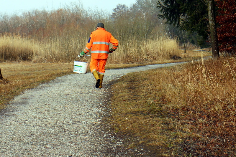 waste, recycling, cleanliness, throw away society, real people, full length, person, tree, orange color, the way forward, plant, day, on the move, man