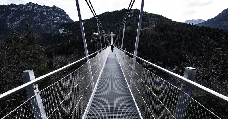 symmetry, connection, altitude, outdoors, architecture, built structure, building, bridge, brodge, sky, nature, day, suspension bridge, rope bridge