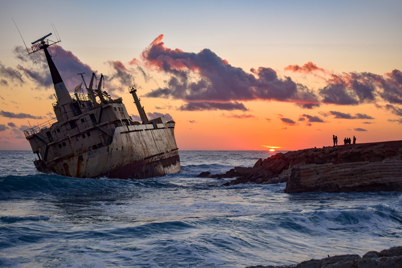 broken, orange color, romantic, rusty, sky, decay, beauty in nature, 5K, rough sea, nature, ruined, ship, land, transportation, sinking, shipwreck, deterioration