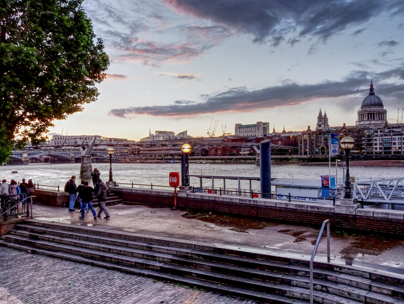railing, nature, water, architecture, lifestyles, sky, built structure, united kingdom, dusk, england, promenade, southwark bridge, city, people, building exterior
