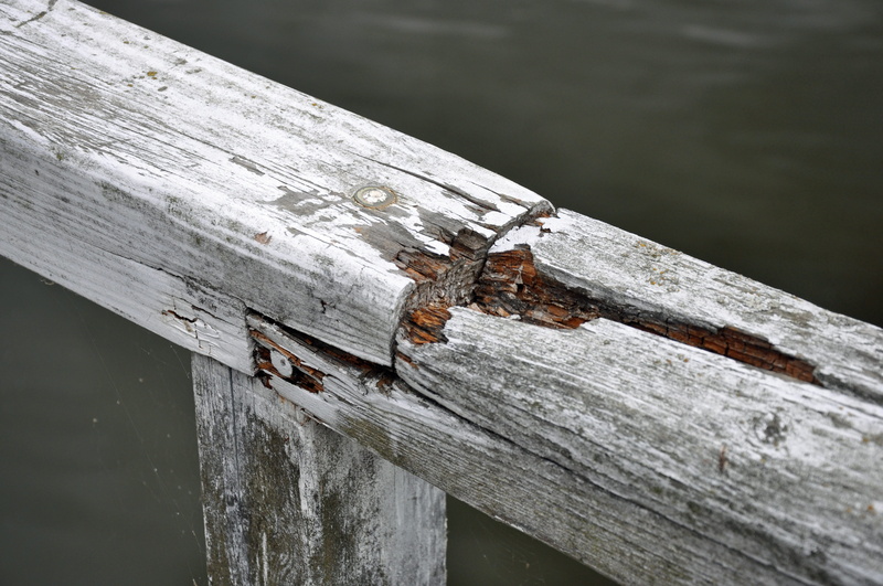 4K, outdoors, nail, old, diagonal, textured, decay, connection, no people, weather, festival, direction, weak, railing, white, fence, close-up, splitter