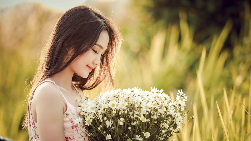 person, bouquet, asia, contemplation, plant, flower, portrait, long hair, fashion, graceful, holding, young adult, outdoors, beauty in nature, photo, 1080P
