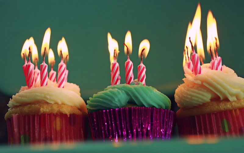 baked, cupcake, flame, sweets, candles, candle, sweet, temptation, burning, food and drink, no people, sweet food, indulgence, 1080P, celebration, birthday candles
