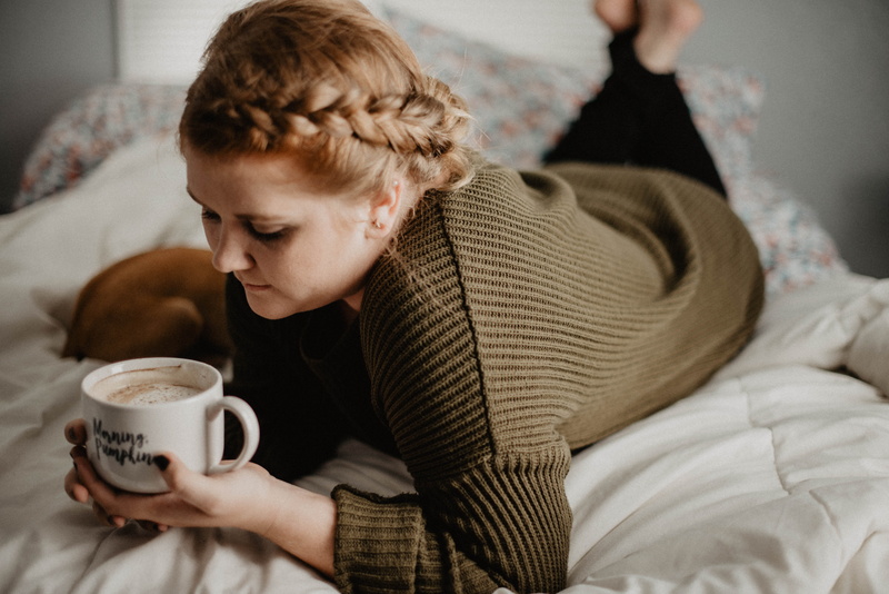 chill, coffee, 5K, sitting, mug, coffee in bed, coffee - drink, nutmeg, bed, laying, domestic room, furniture, drink, relaxation, coffee cup, child, braid