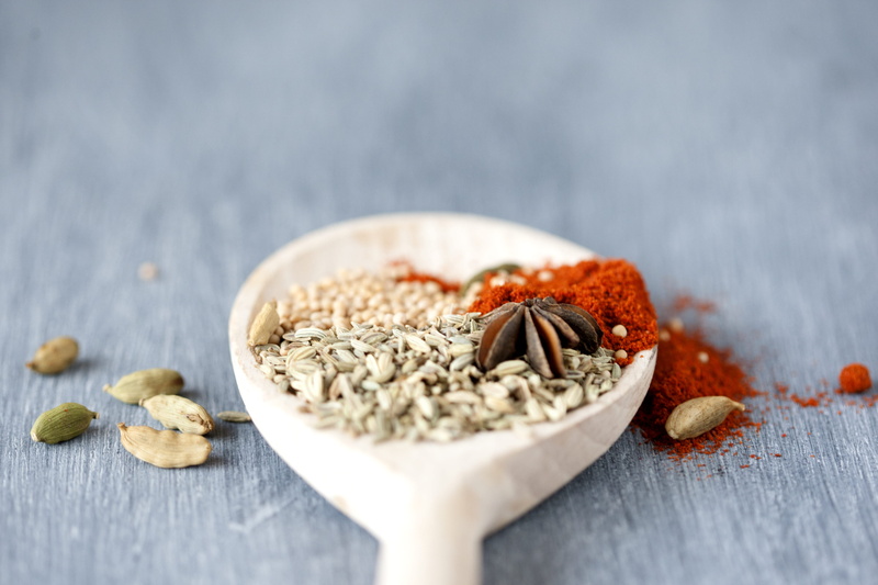 bowl, tasty, freshness, spice, cook, spoon, selective focus, still life, white, wooden spoon, ceramic, 4K, assorted, kitchen utensil, cardamom, close-up