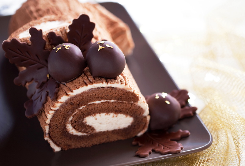 sweet food, no people, biscuit, dessert, cakes, flower, chocolate cake, still life, sweet, tray, close-up, chocolate, luxury, 8K, baked, baking, freshness