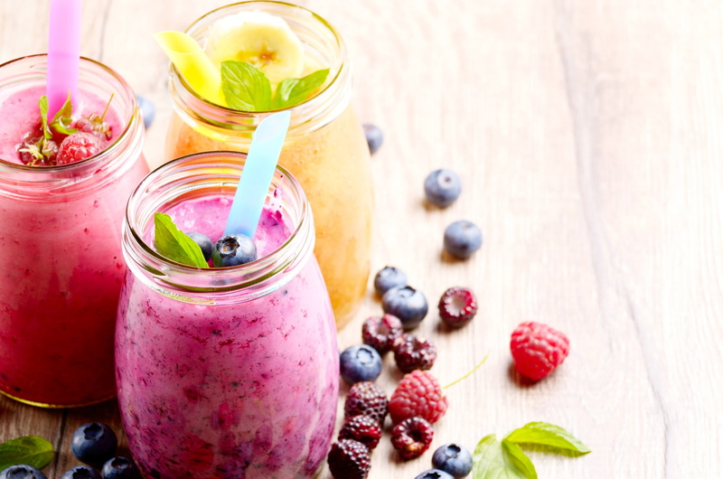 refreshment, close-up, drink, berry fruit, smoothie 4k full hd pic, food and drink, drinking glass, healthy eating, smoothie, glass, fruit, herb, household equipment
