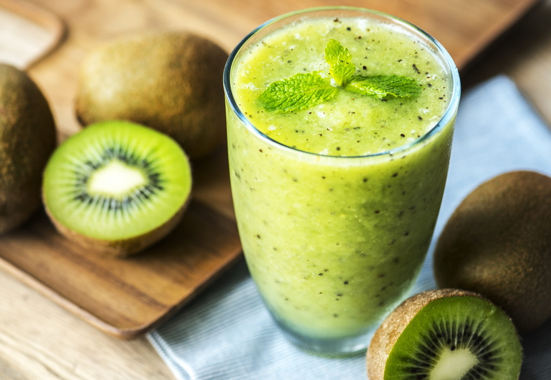 dieting, detox drink, table, glass, cold, delicious, nutritious, yummy, household equipment, kiwi, freshness, depth of field, tasty, food photography, still life
